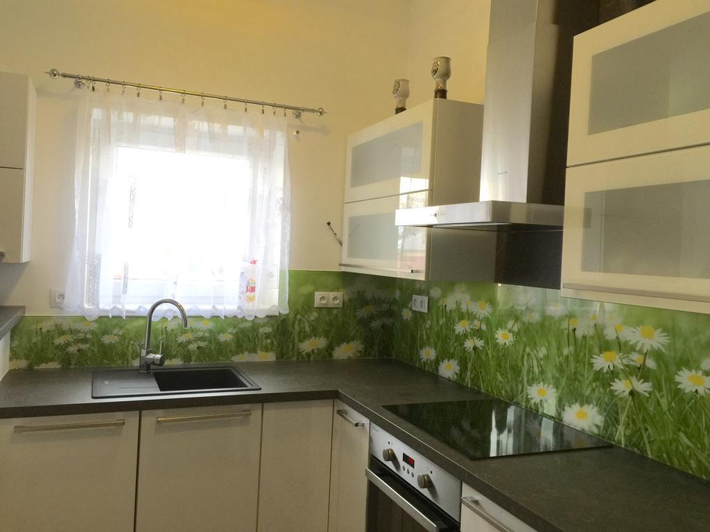 Apartment Na Lukach - Kopretina *
