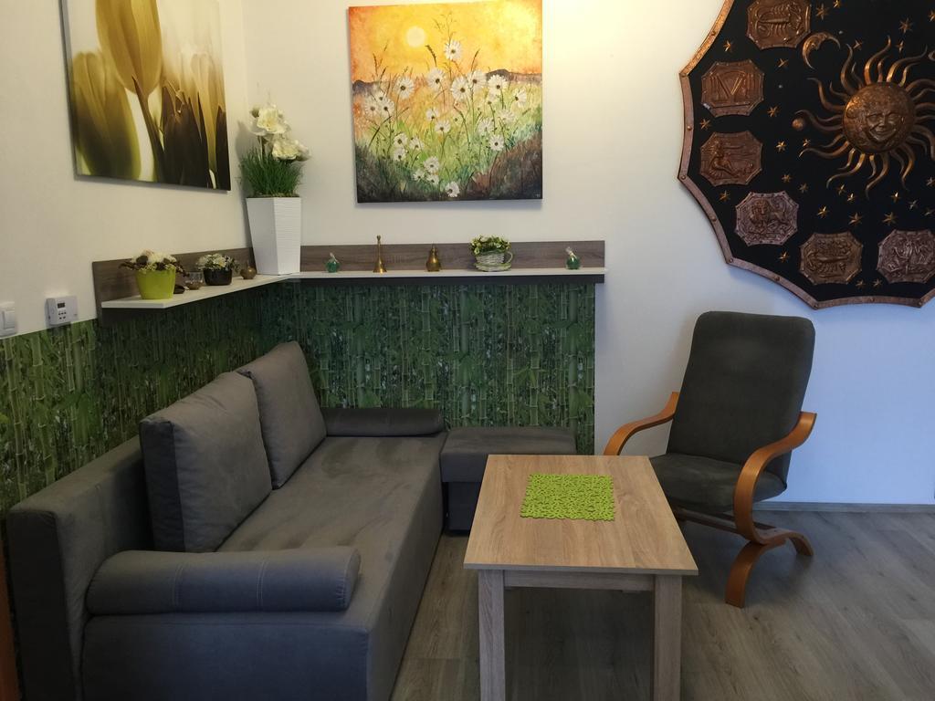 Na Lukach - Kopretina Apartment