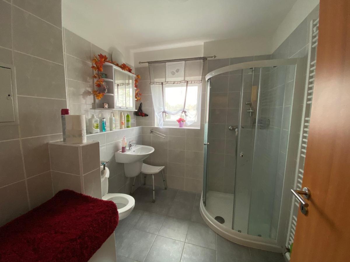 Apartment Na Lukach - Kopretina